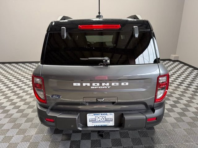 New 2025 Carbonized Gray Metallic Ford Badlands® image 10