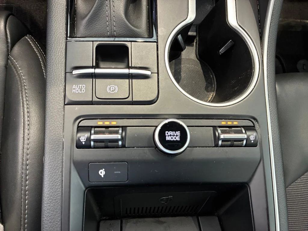 Used 2022 Black Kia GT-Line image 22