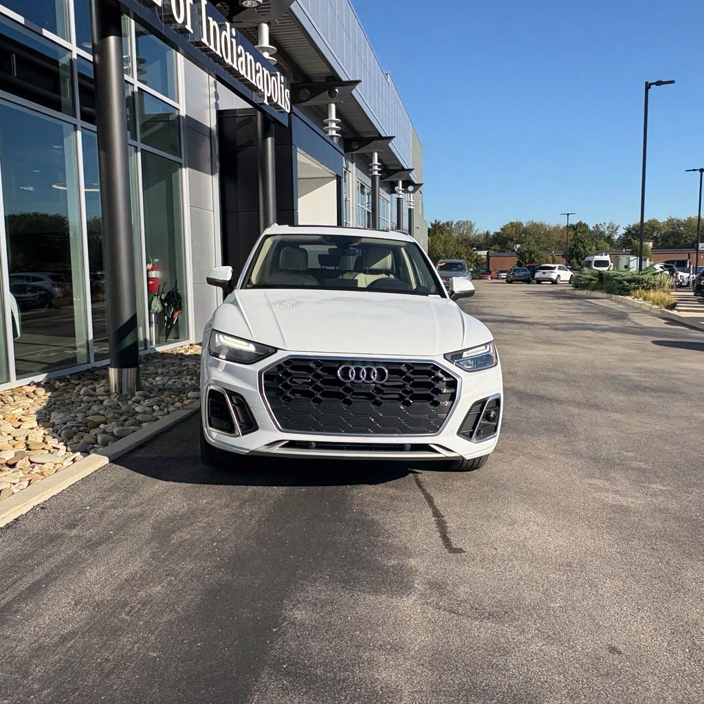 Used 2024 White Audi 45 S line Premium image 3