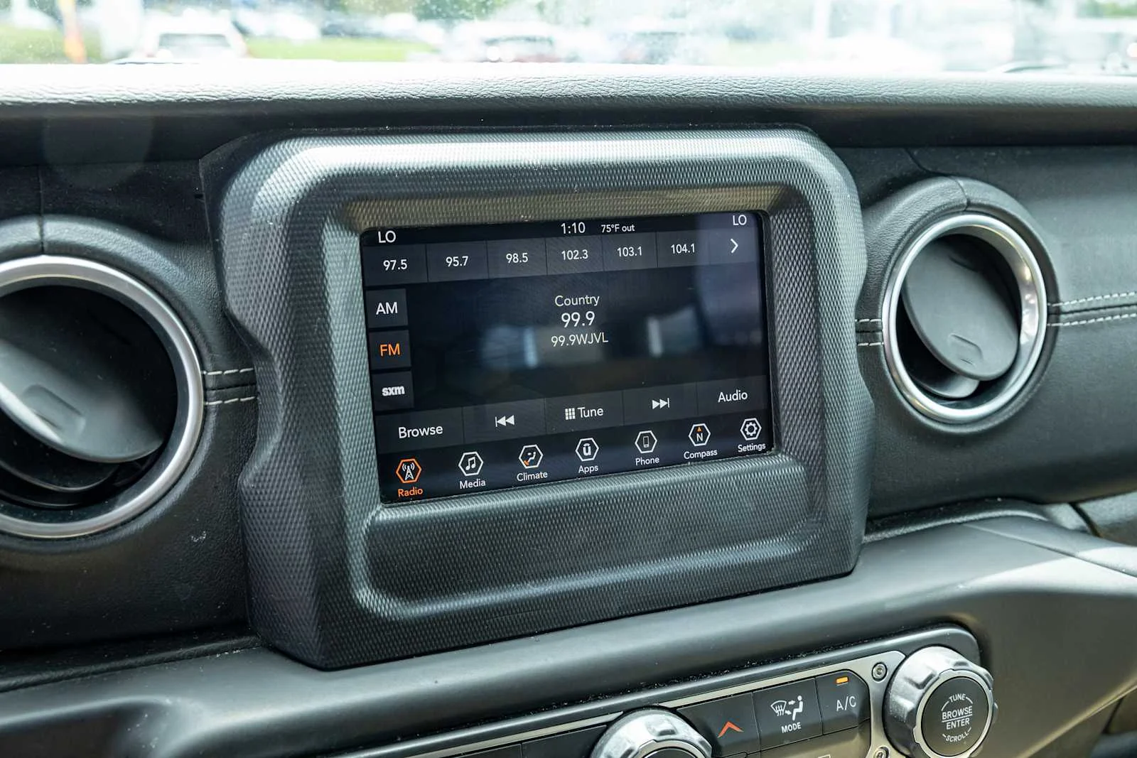 Used 2018 Bright White Clearcoat Jeep Sahara image 18