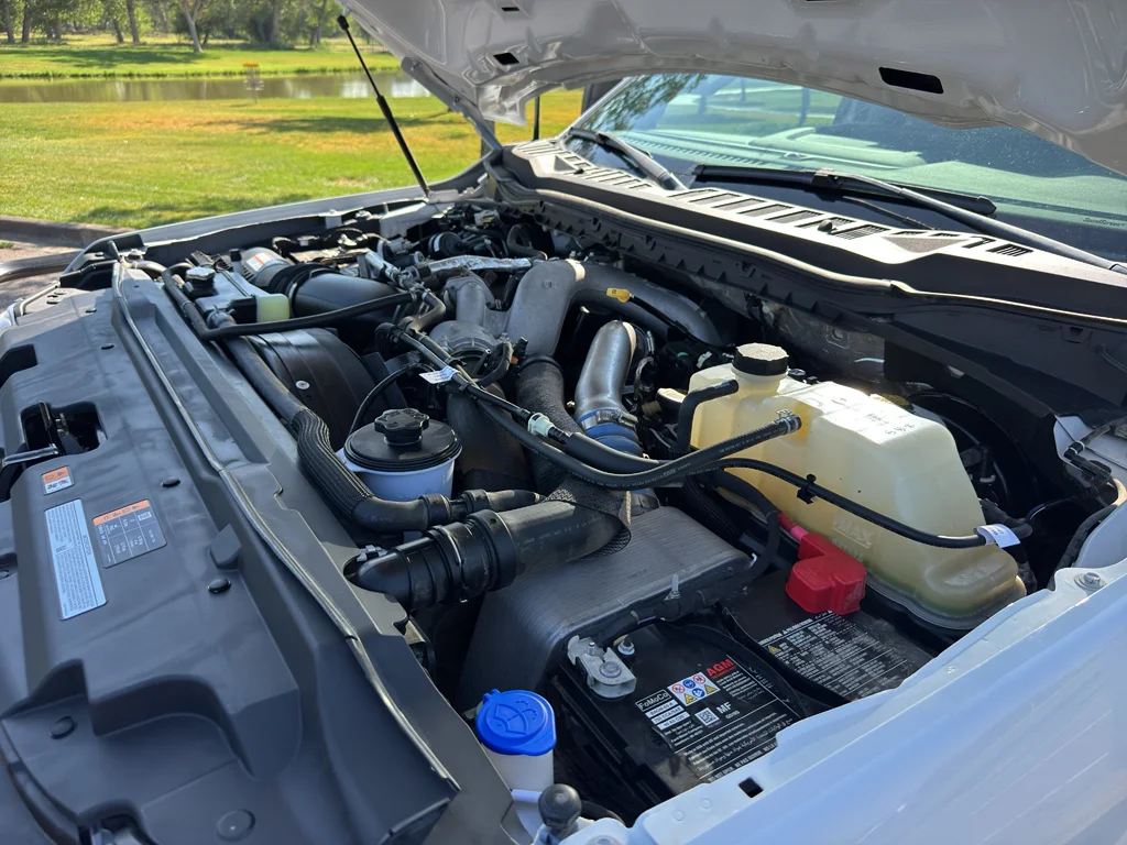 Used 2023 Oxford White Ford XLT image 30