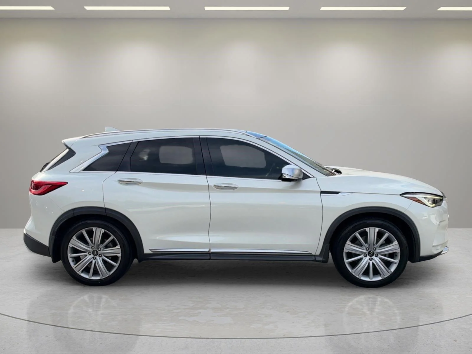 Used 2021 Majestic White INFINITI SENSORY image 8