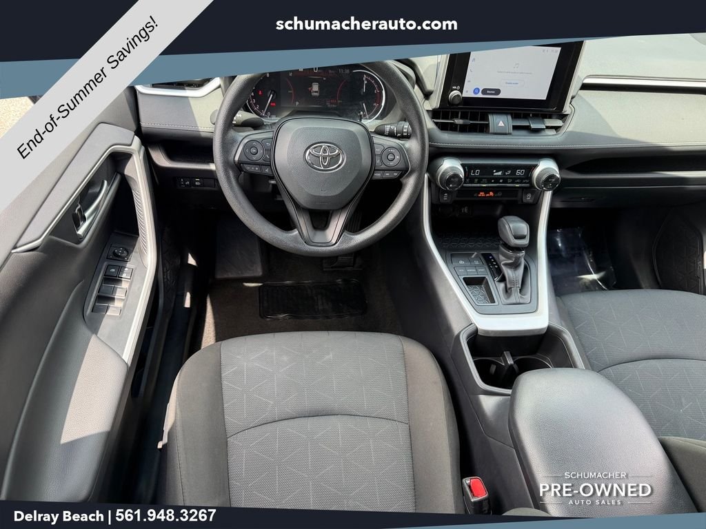 Used 2025  Toyota XLE image 13