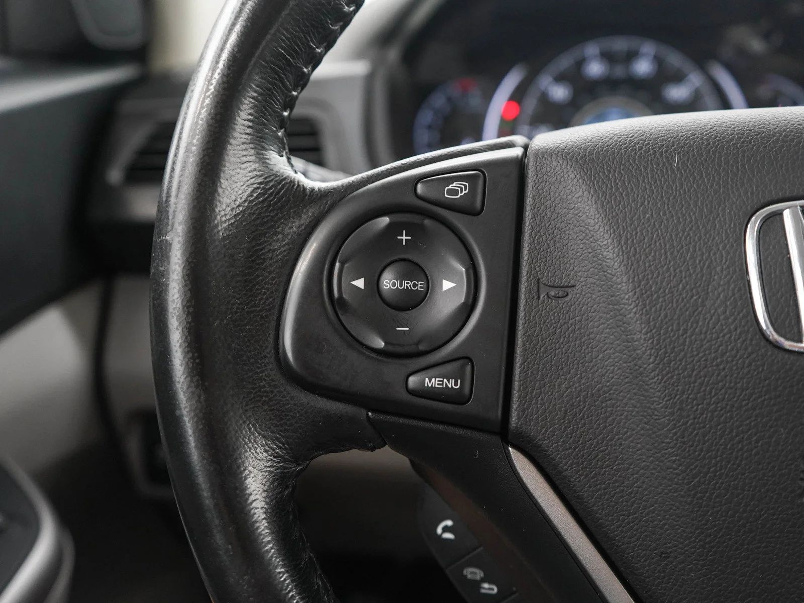 Used 2013  Honda EX-L image 23