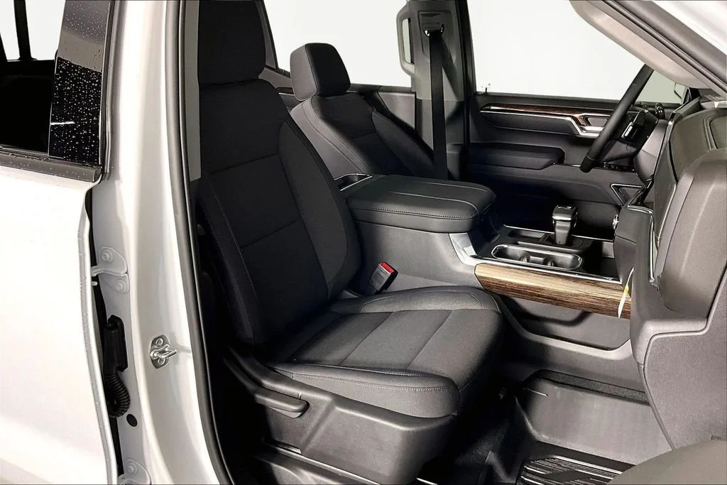 New 2026 Summit White GMC Elevation image 12