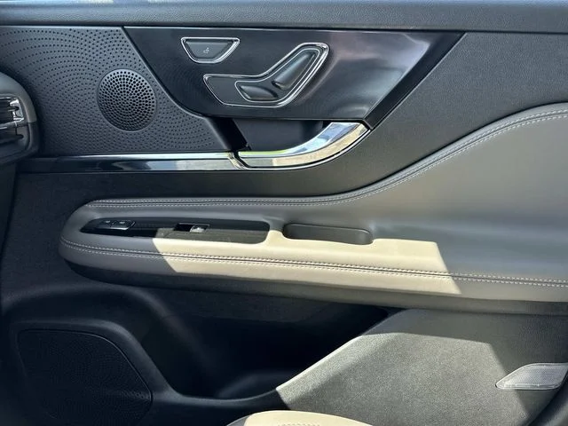 2026 Lincoln Corsair Premiere - Photo 22