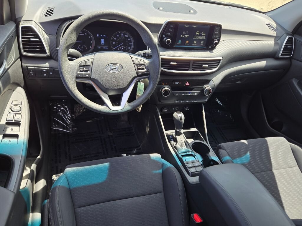 Used 2020 Gray Hyundai SE image 15