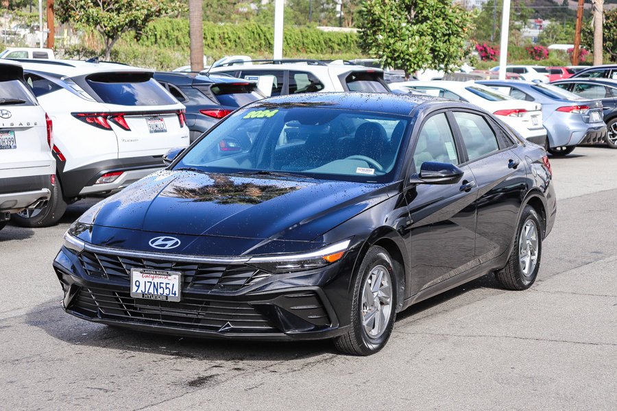 Used 2024 Hyundai Elantra SE with VIN KMHLL4DG4RU677153 for sale in Laguna Niguel, CA