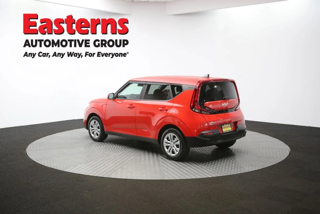 Used 2022 Red Kia LX image 61