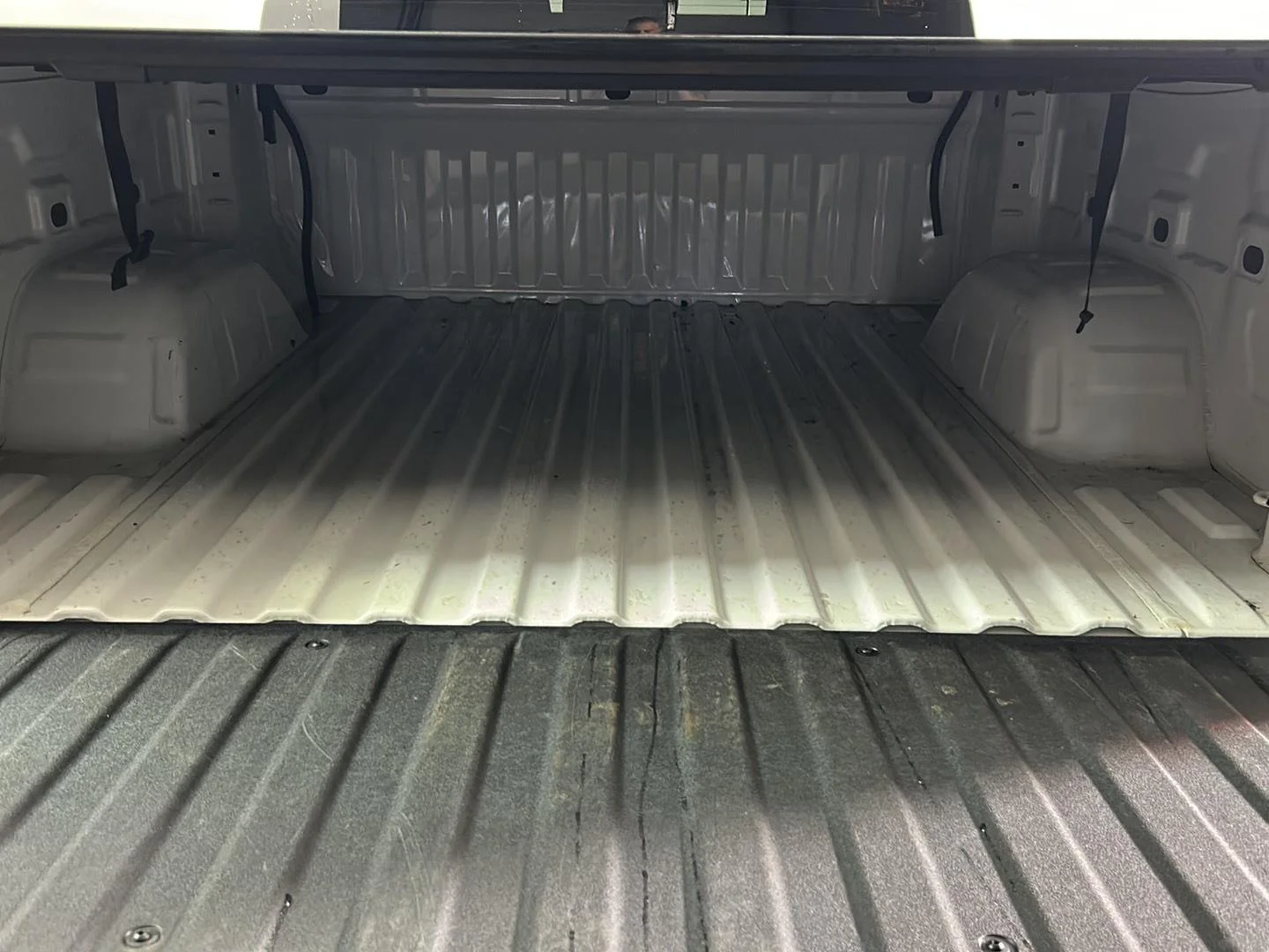 Used 2025 Summit White GMC Elevation image 8