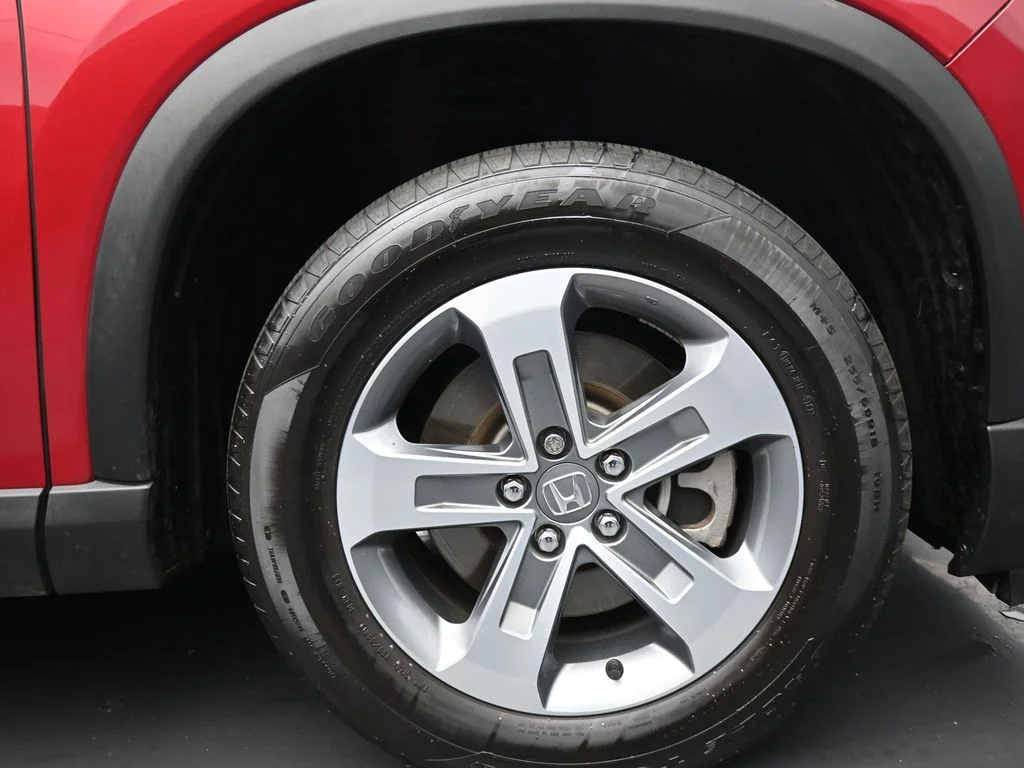 Used 2023 Red Honda EX-L image 10