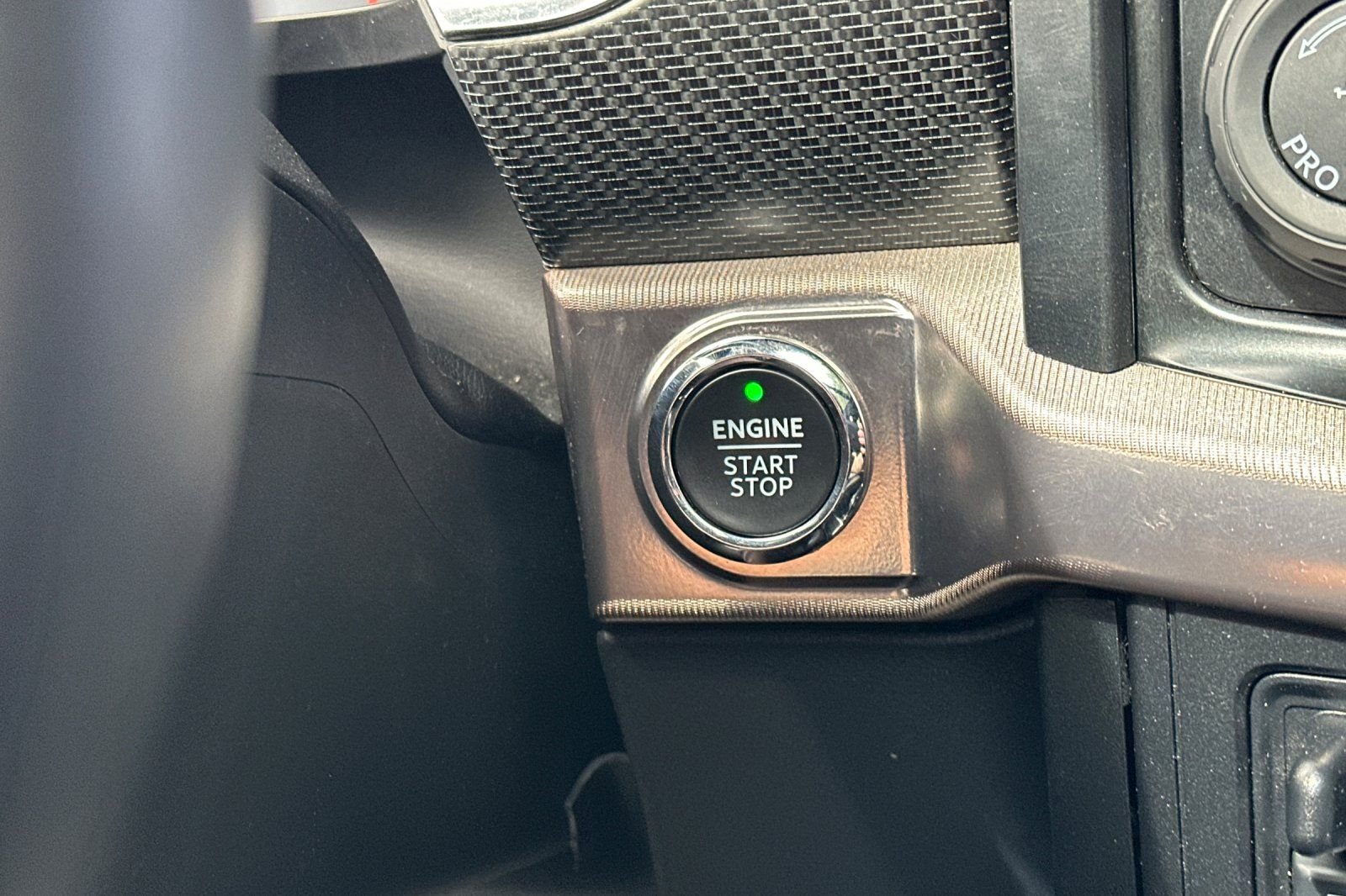 Used 2023 White Ford Raptor image 26