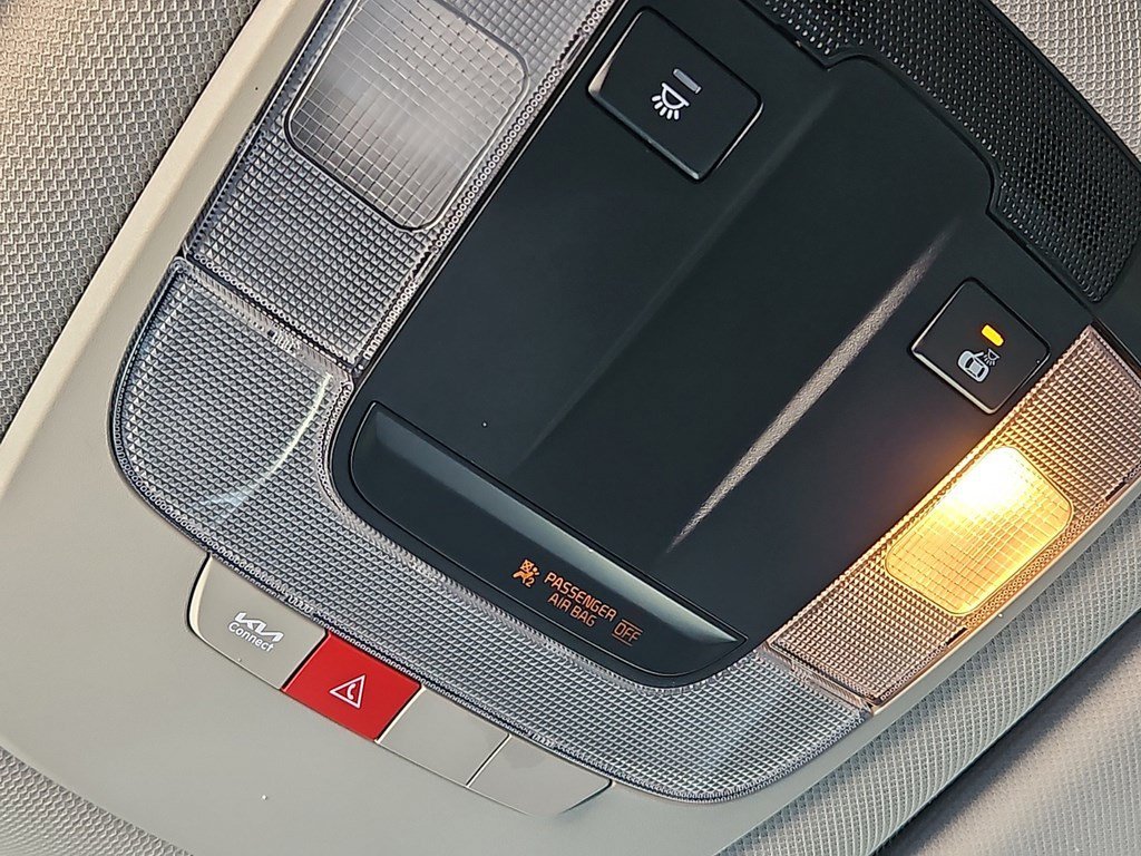 Used 2025 Ebony Black Kia EX image 28
