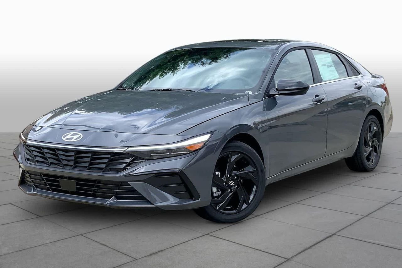 2026 Hyundai Elantra 2.0 SEL Sport Premium's photo