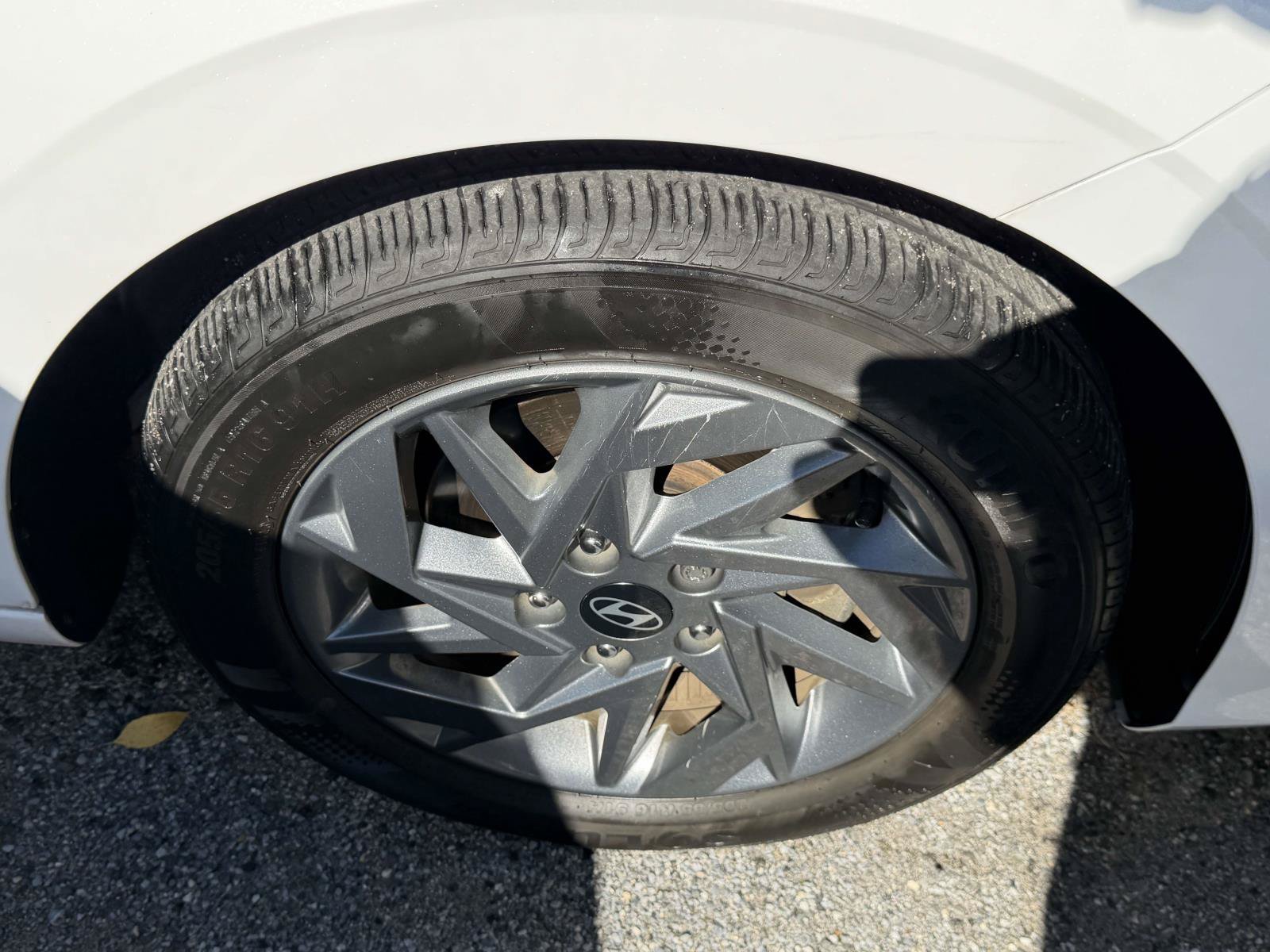 Used 2024 Serenity White Hyundai SEL image 7