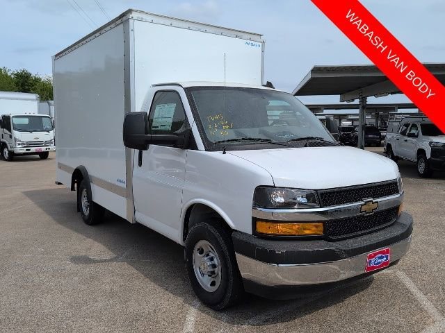 2025 Chevrolet Express 3500 139" WB's photo