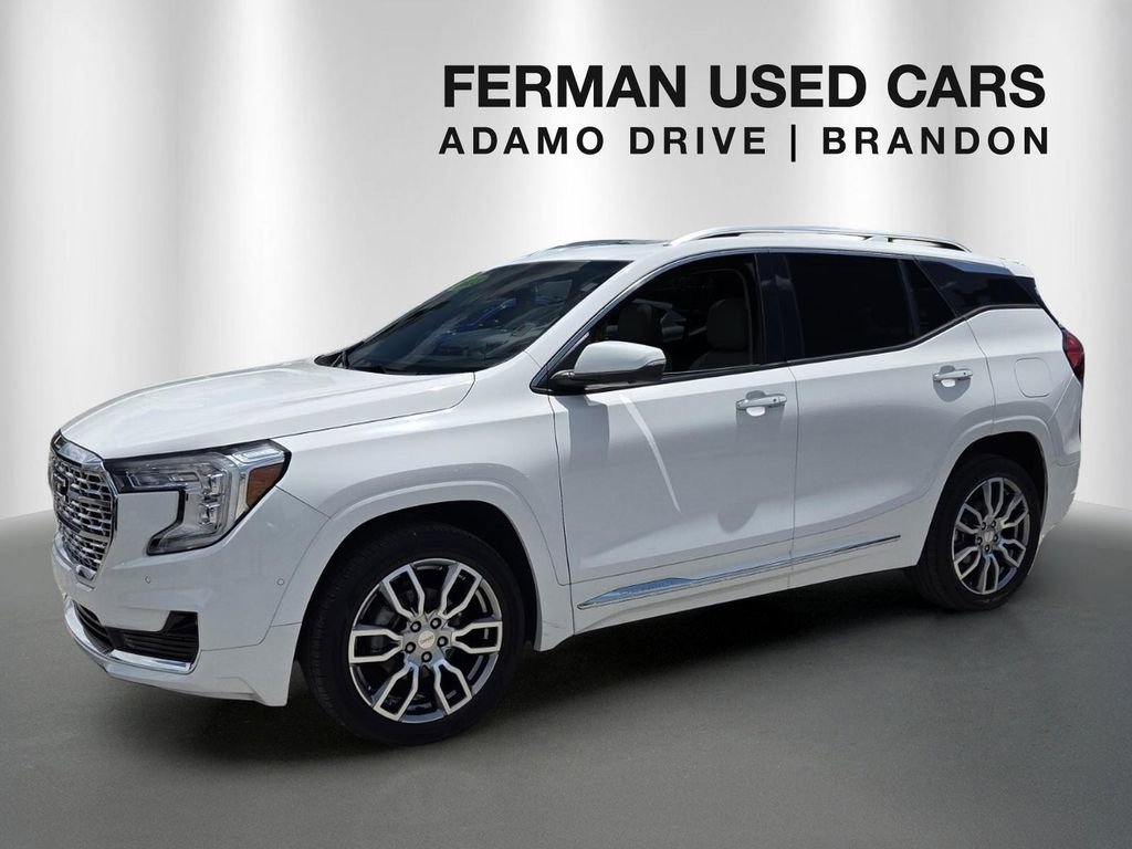 2023 GMC Terrain Denali AWD's photo