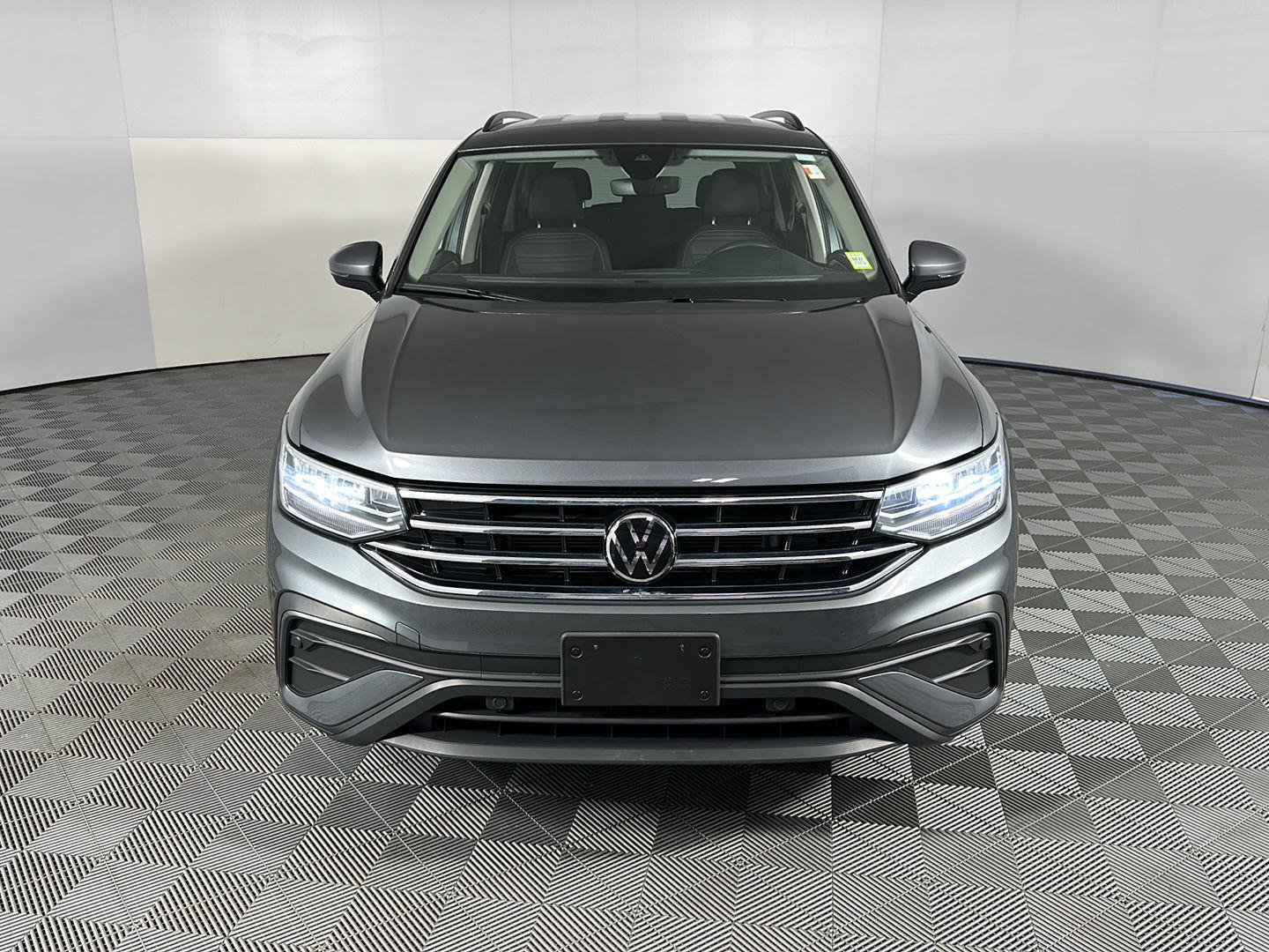 Used 2024 Platinum Gray Metallic Volkswagen S image 2