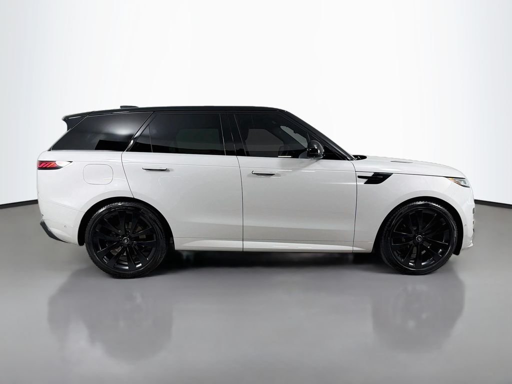 Certified Used 2024 Gray Land Rover Dynamic SE image 4