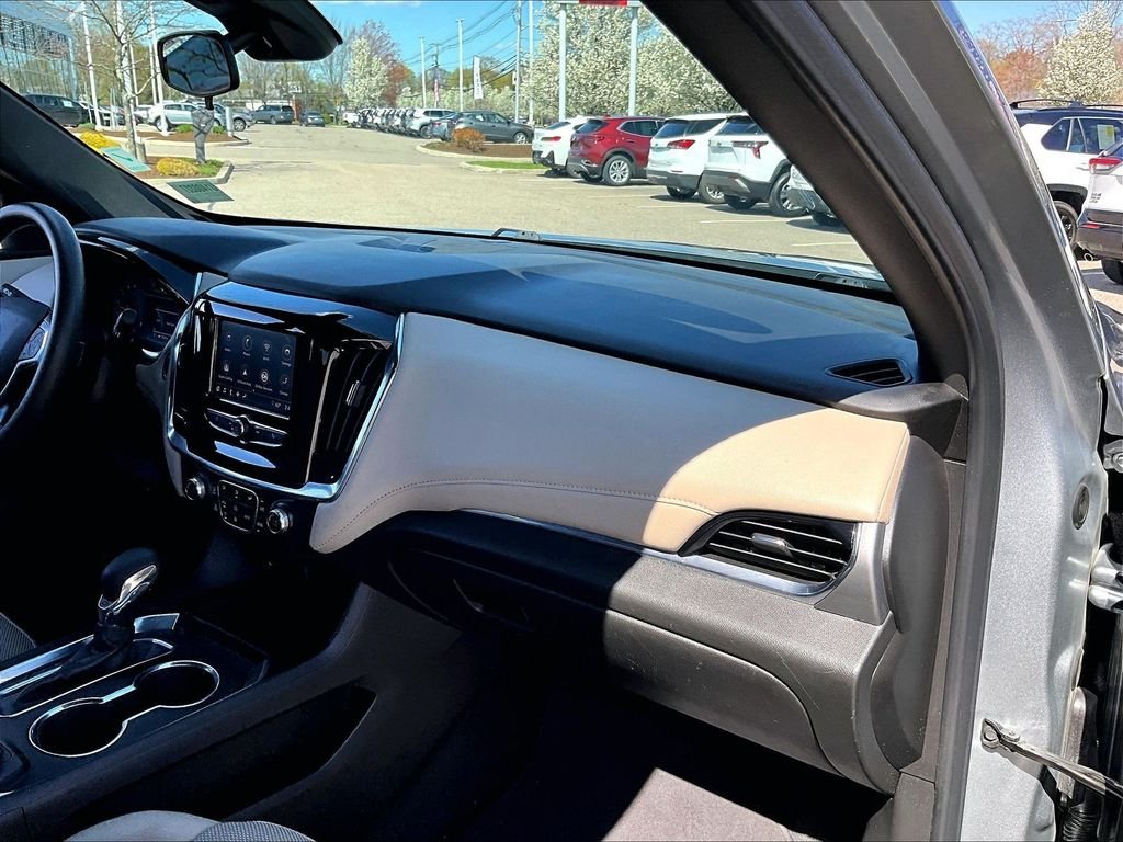 Used 2023 Gray Chevrolet LS image 13