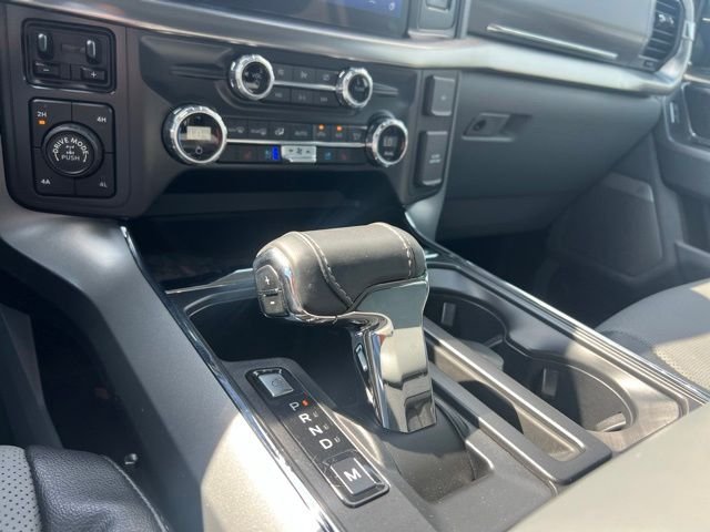 Used 2021 Antimatter Blue Metallic Ford Lariat image 19