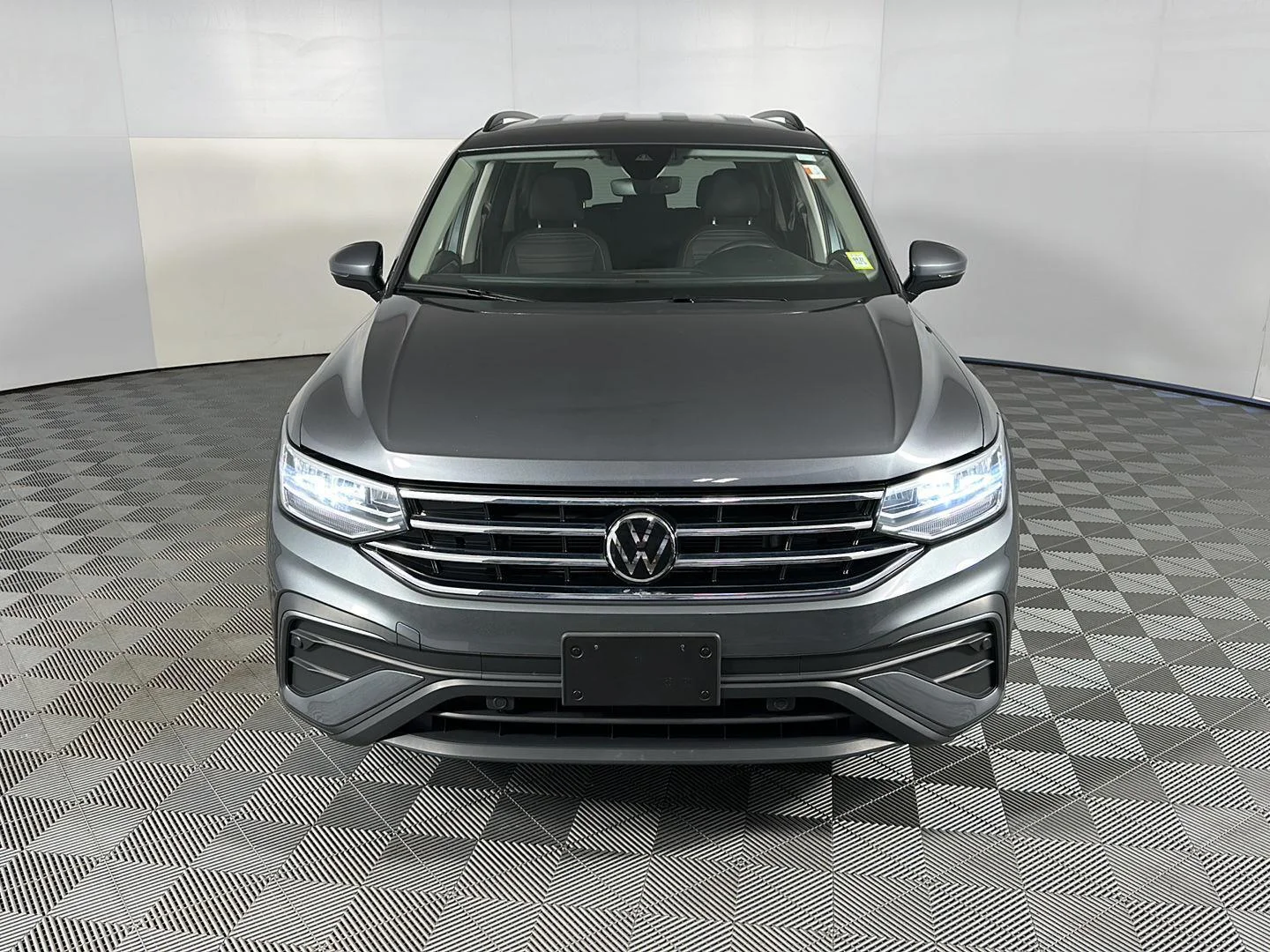 Used 2024 Platinum Gray Metallic Volkswagen S image 2