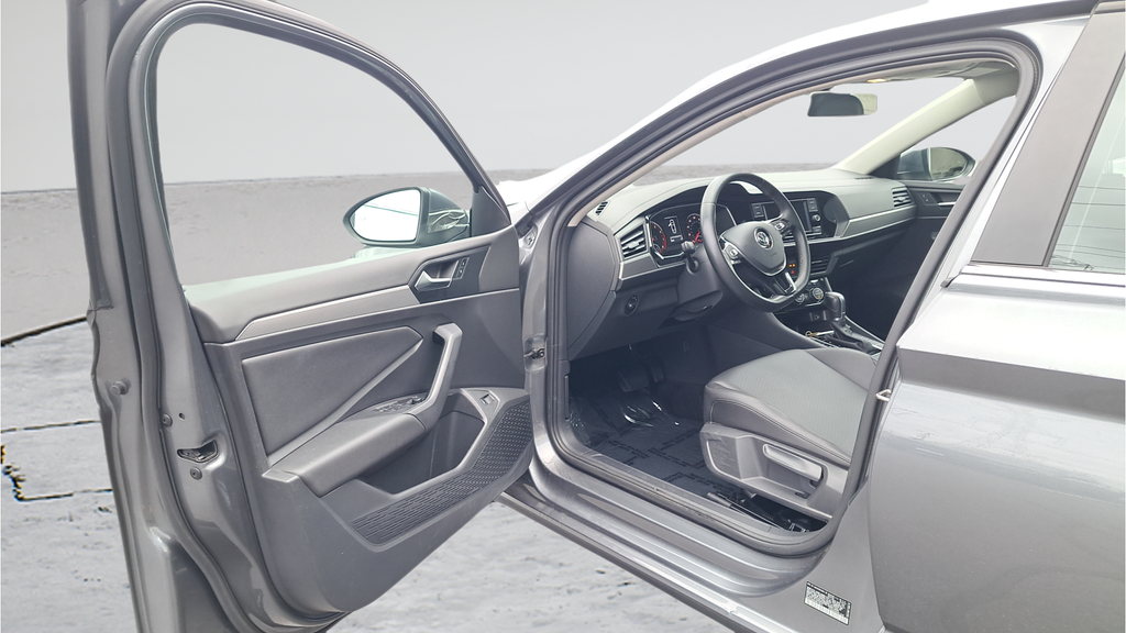 Used 2019 Gray Volkswagen 1.4T SE image 9
