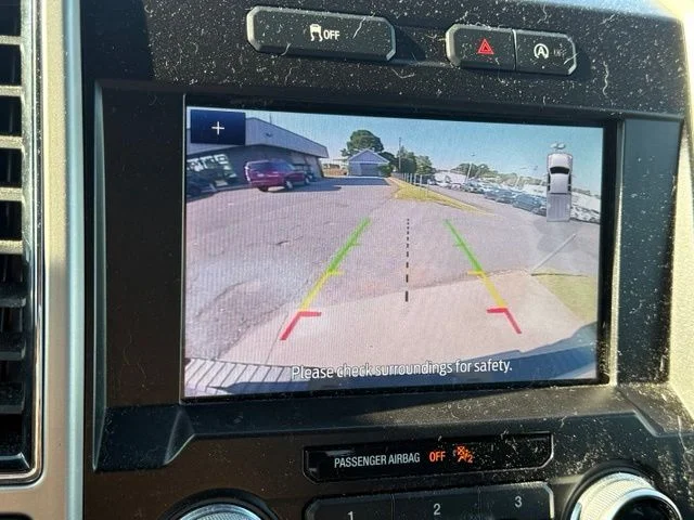 Used 2019 White Ford Lariat image 27