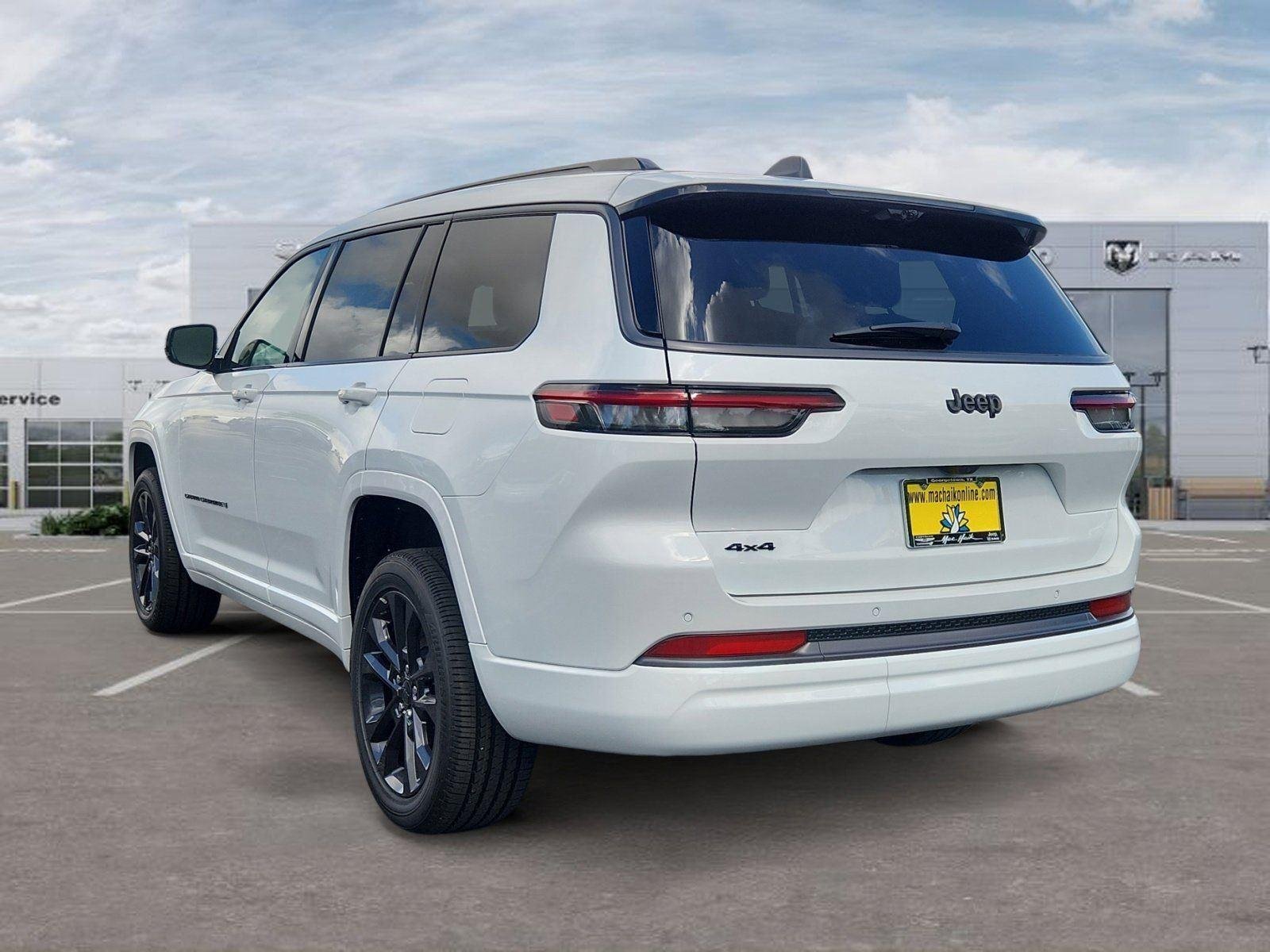 New 2026 Bright White Clear-Coat Exterior Paint Jeep Limited Reserve image 3