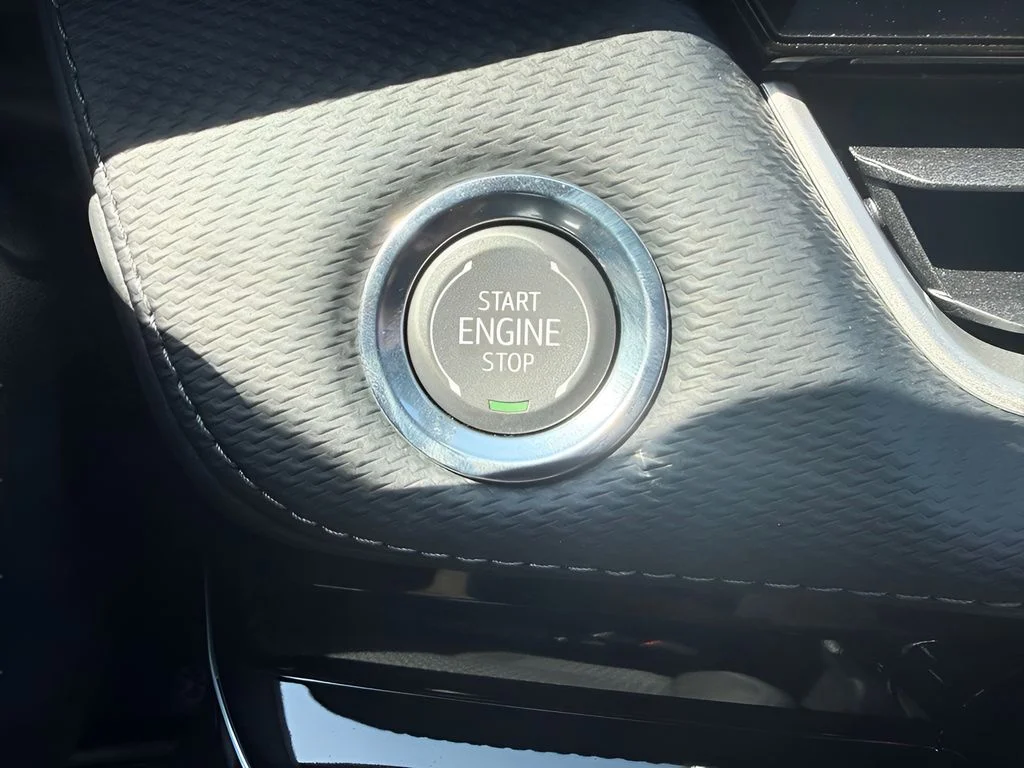 New 2027 White Chevrolet LT image 20