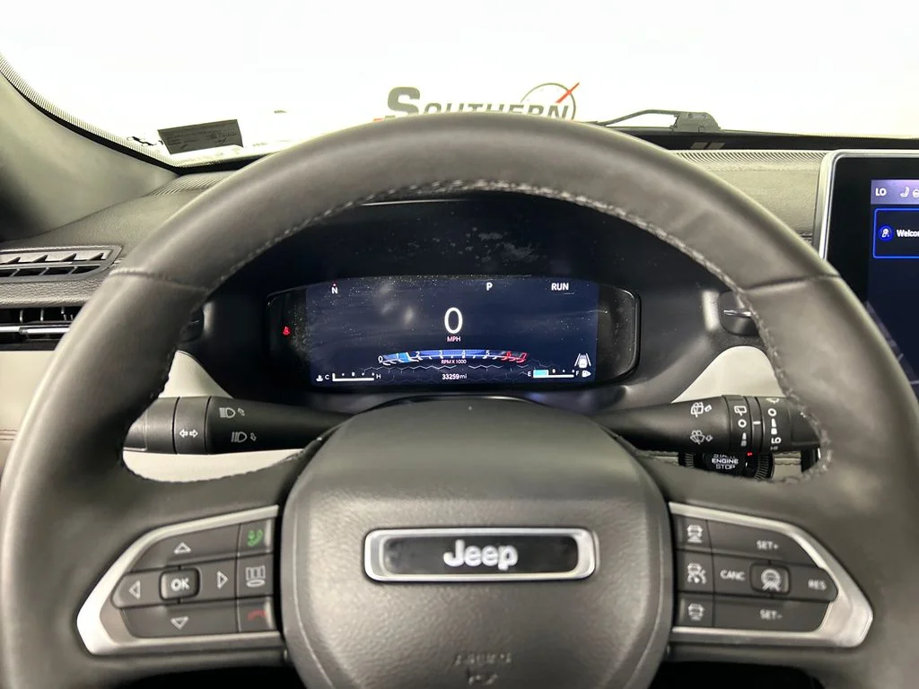 Used 2023 Silver Jeep Limited image 13
