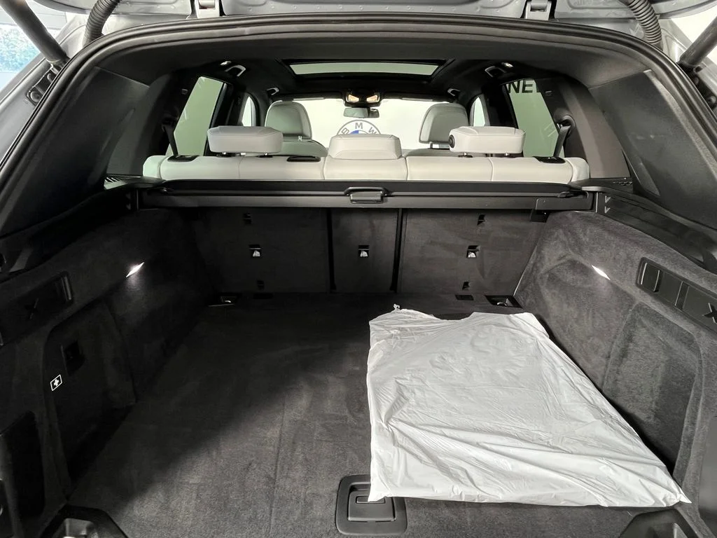 Certified Used 2024 Skyscraper Grey Metallic BMW xDrive40i image 19