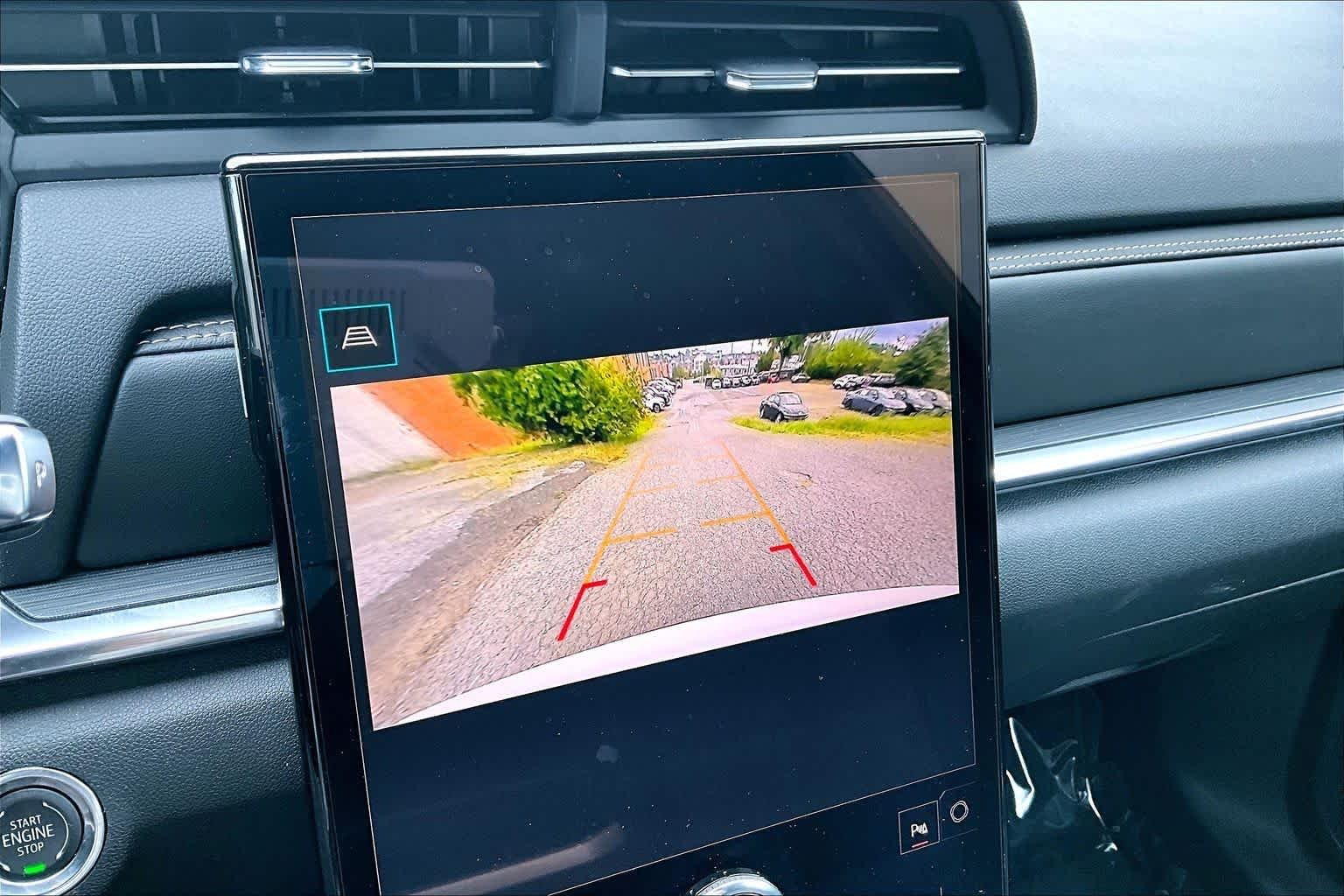 Used 2026 Summit White GMC AWD Elevation image 27