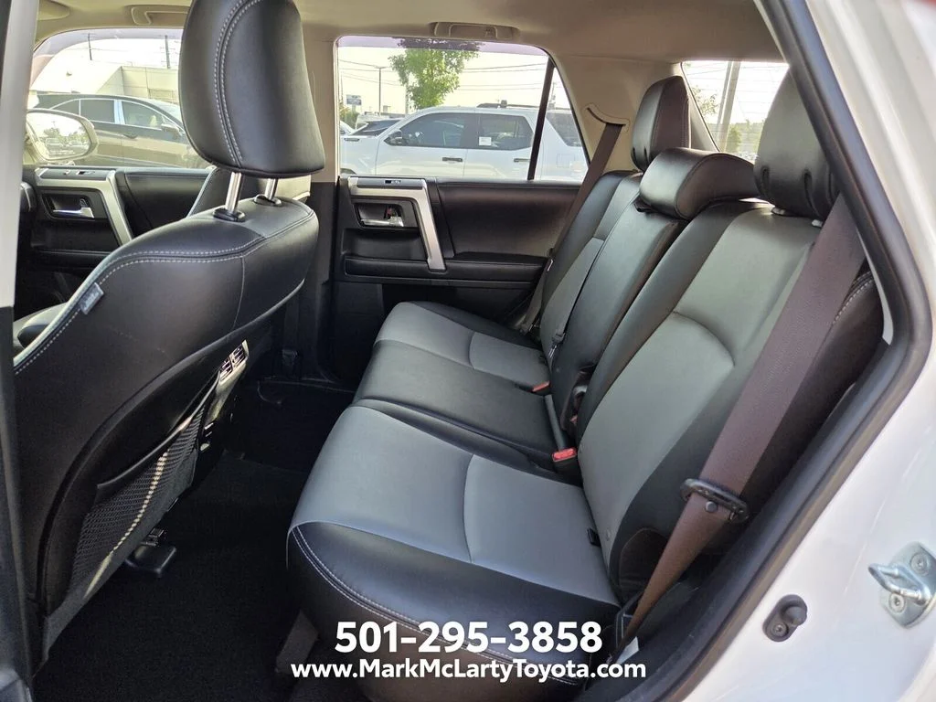 Used 2018 White Toyota SR5 Premium image 9