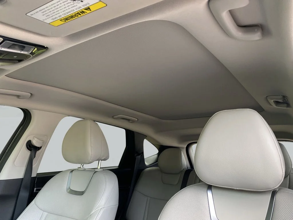 Used 2022 Amazon Gray Hyundai Limited image 27