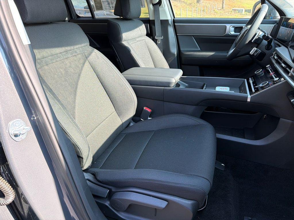 New 2026 Gray Hyundai SE image 13