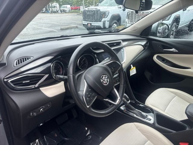 Used 2023 Gray Buick Preferred image 10