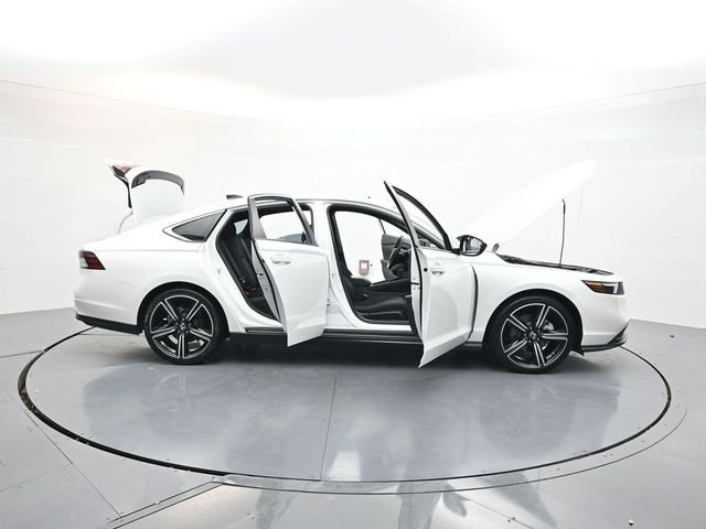 Used 2024  Honda Sport image 48