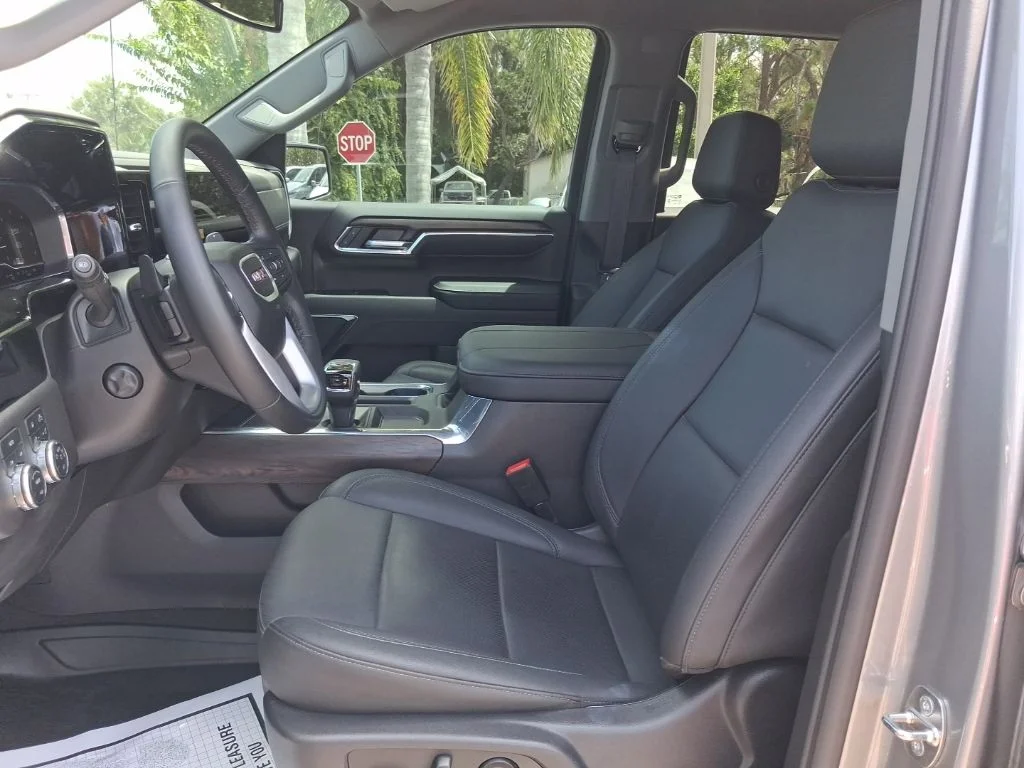Used 2024 Silver GMC SLT image 16
