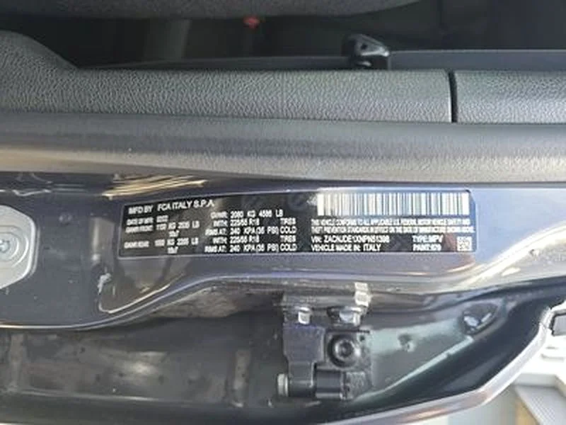 Used 2022 Gray Jeep Altitude image 15