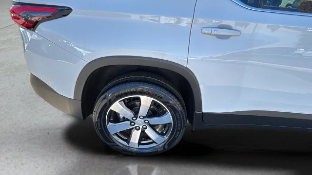 Used 2023 White Chevrolet LT Leather image 39