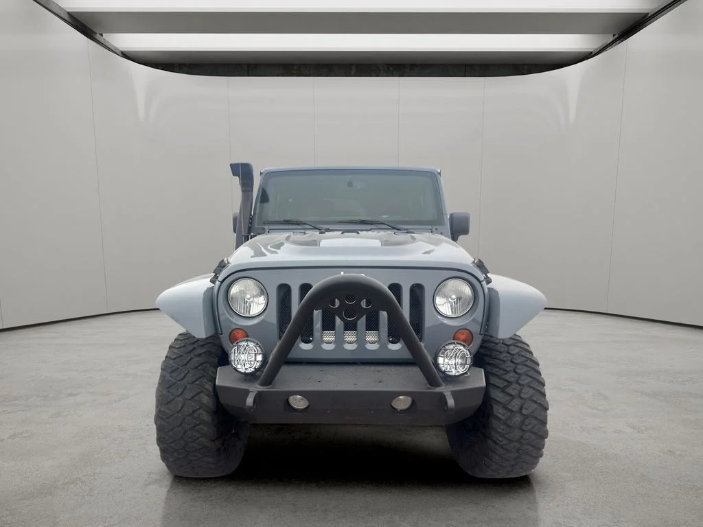 Used 2013  Jeep Rubicon 10th Anniversary image 15