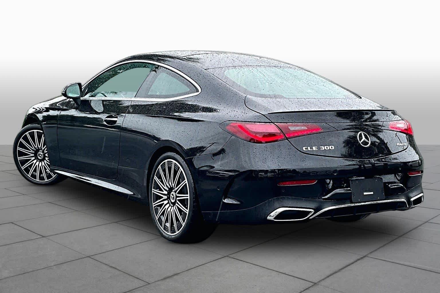Used 2025 Obsidian Black Metallic Mercedes-Benz CLE 300 image 11