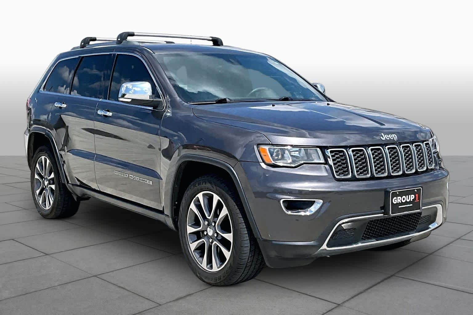Used 2018 Granite Crystal Metallic Clearcoat Jeep Limited image 2
