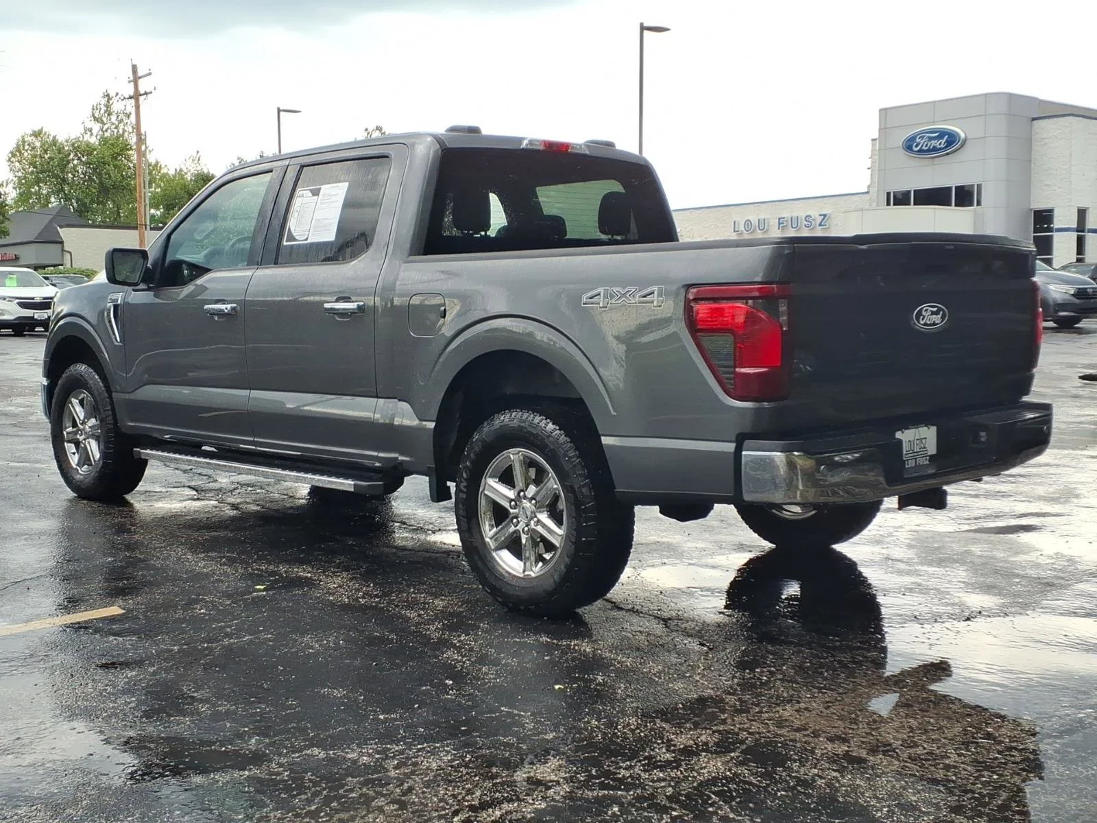Used 2025 Gray Metallic Ford XLT image 6