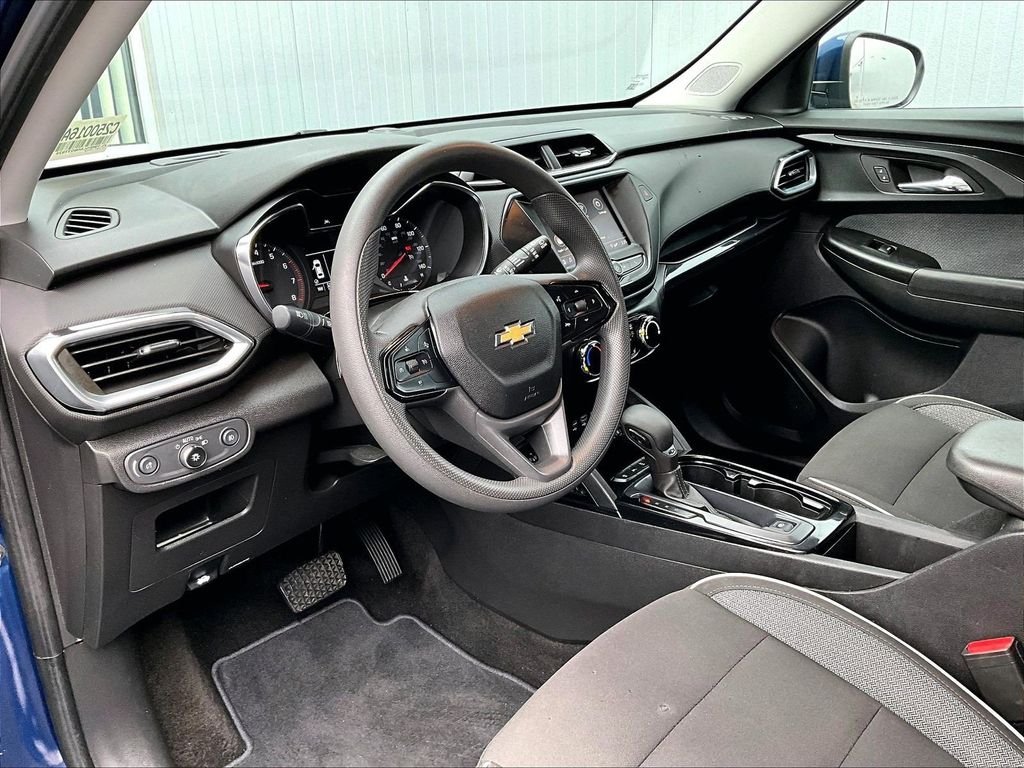 Used 2022 Blue Chevrolet LT image 8