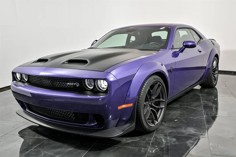 Used 2019 Plum Crazy Pearl Coat Dodge SRT Hellcat Redeye image 5