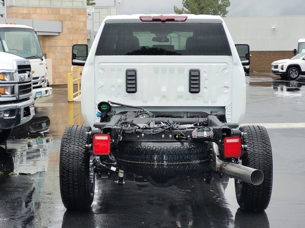 2026 Chevrolet Silverado 3500 HD WT view 5