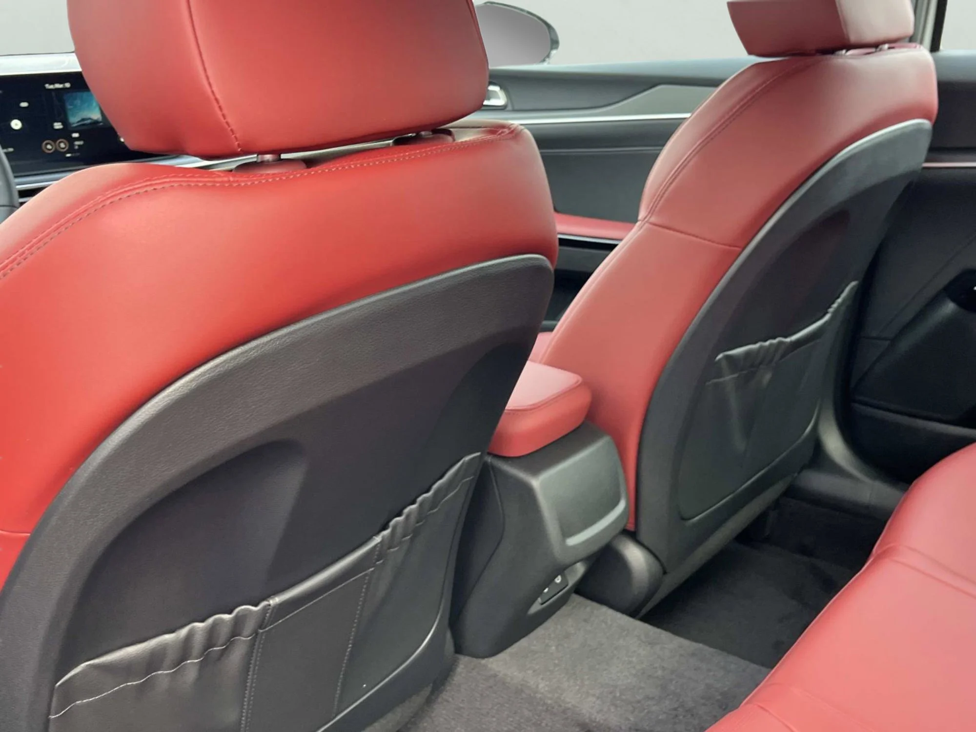 New 2026 Wolf Gray Kia GT-Line image 19