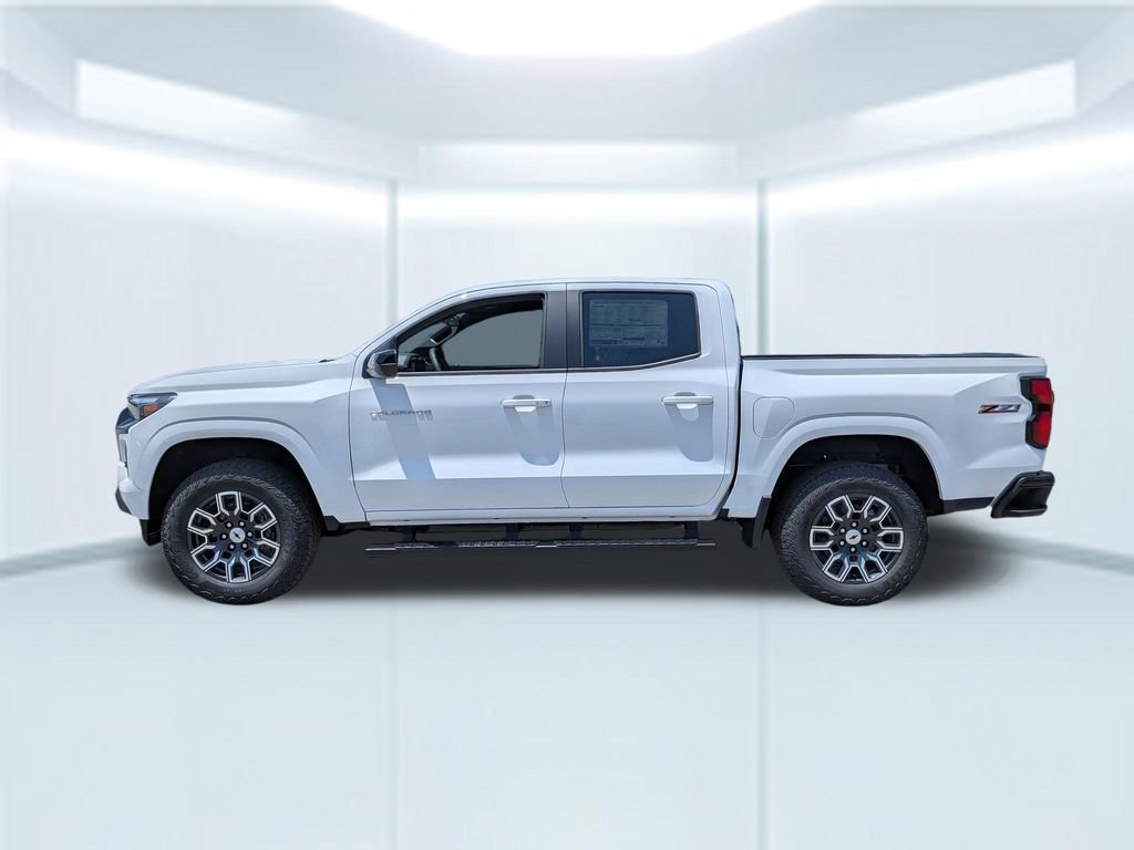 New 2026 Summit White Chevrolet Z71 image 2
